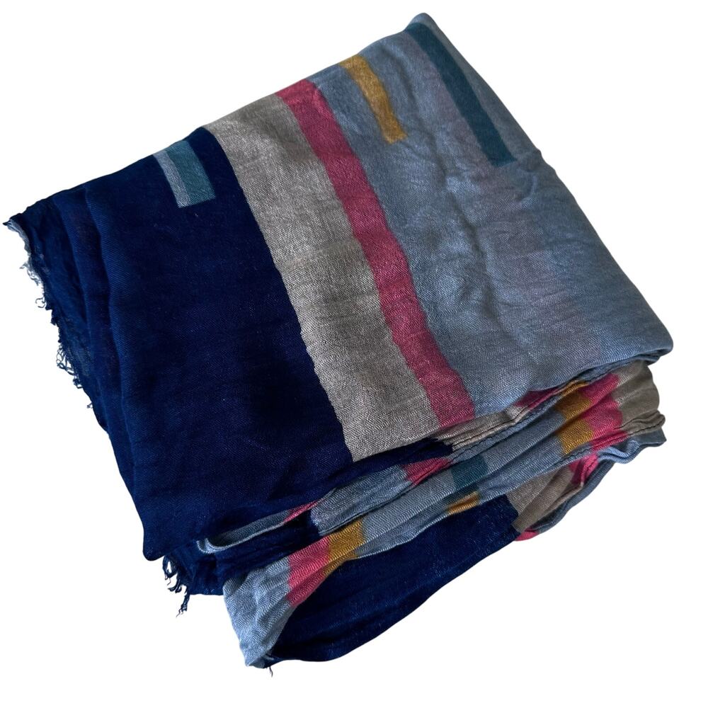 Chic scarf